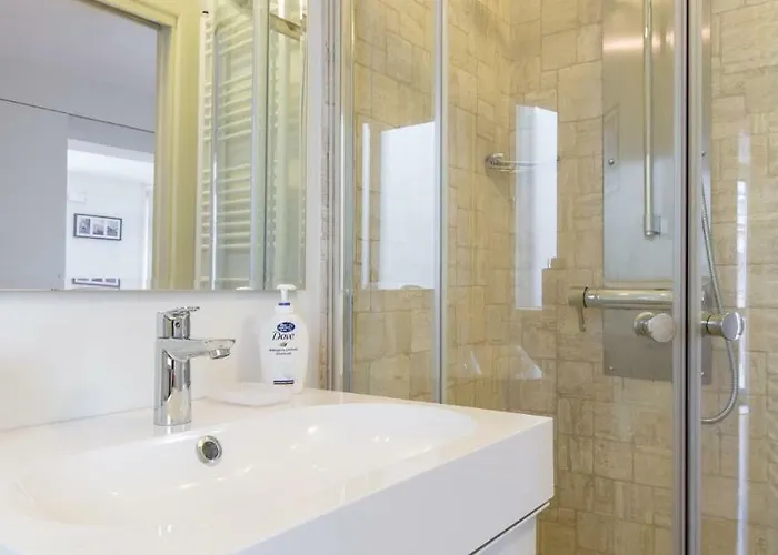 Point Of View דירה *